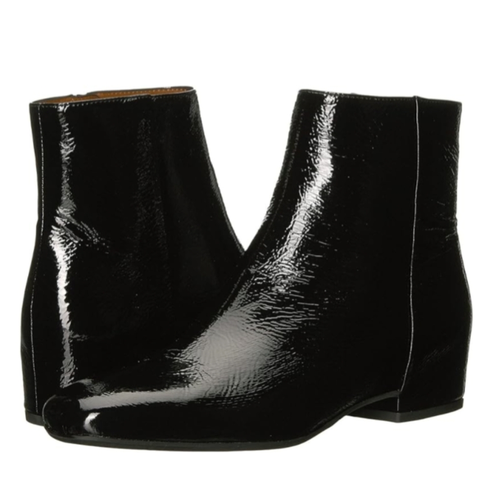 Aquatalia Ulyssaa Naplak (crinkled patent) boot, size 38.5